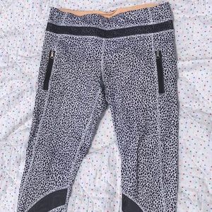 LuluLemon leggings and sports bra set